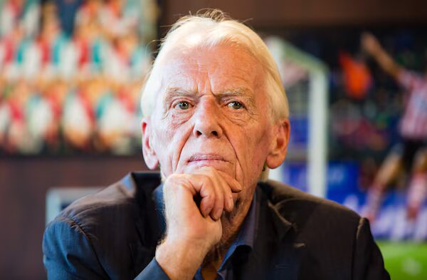 Voetbalicoon Leo Beenhakker (82) neemt afscheid: voetbalwereld reageert massaal